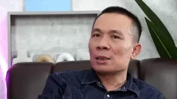 Potret Rismon Hasiholan Sianipar, yang kembali jadi sorotan usai tuding Jokowi pakai ijazah palsu. Rismon Sianipar mengaku tak gentar mendapat ancaman penjara hingga nyawa setelah sebut ijazah Jokowi Palsu/ Tribun Timur