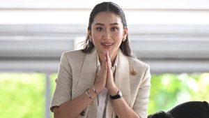 Kronologi MK Thailand cabut sementara kekuasaan PM Paetongtarn Shinawatra. (CNN Indonesia/REUTERS)