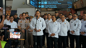 Peluncuran sistem All Indonesia oleh Menko Agus Harimurti Yudhoyono dan Menteri Imigrasi Agus Andrianto di Bandara Soetta, 24 Juli 2025. (IndonesiaBerdaulat.com/Dok. Imigrasi)