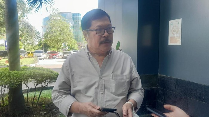 Foto: Ketua Tim Kuasa Hukum H Alim, Jan S Maringka. (detikSumbagsel)