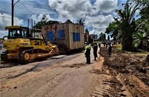 Ilustrasi kondisi Jalan Nasional Palembang Betung/net//FB