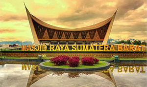 Masjid Raya Sumatera Barat.(Foto: Qoobah)