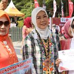 Hari Kebaya Nasional 2026: Sumsel Pecahkan Rekor MURI Parade Perempuan Berbusana Songket Terbanyak   