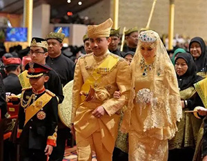Acara pernikahan mewah Pangeran 'Abdul Malik Hassanal Bolkiah dengan Pengiran Raabi'atul Adawiyyah di Istana Nurul Iman, Bandar Seri Begawan, Brunei Darussalam, 12 April 2015. (Foto: Inilah.com/AFP)