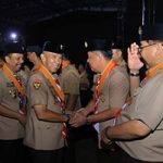Wagub Sumsel Cik Ujang Terima Lencana Melati pada Ulang Janji Hari Pramuka ke-65 di Cibubur   