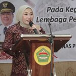 Lidyawati Cik Ujang Dorong Perempuan Sumsel Mandiri Secara Ekonomi Lewat Pelatihan Chunky Bag   